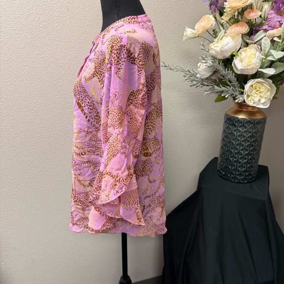 Cabi Pink Leopard Sheer Button Front Blouse L Lightweight Resort Spring - Picture 2 of 8